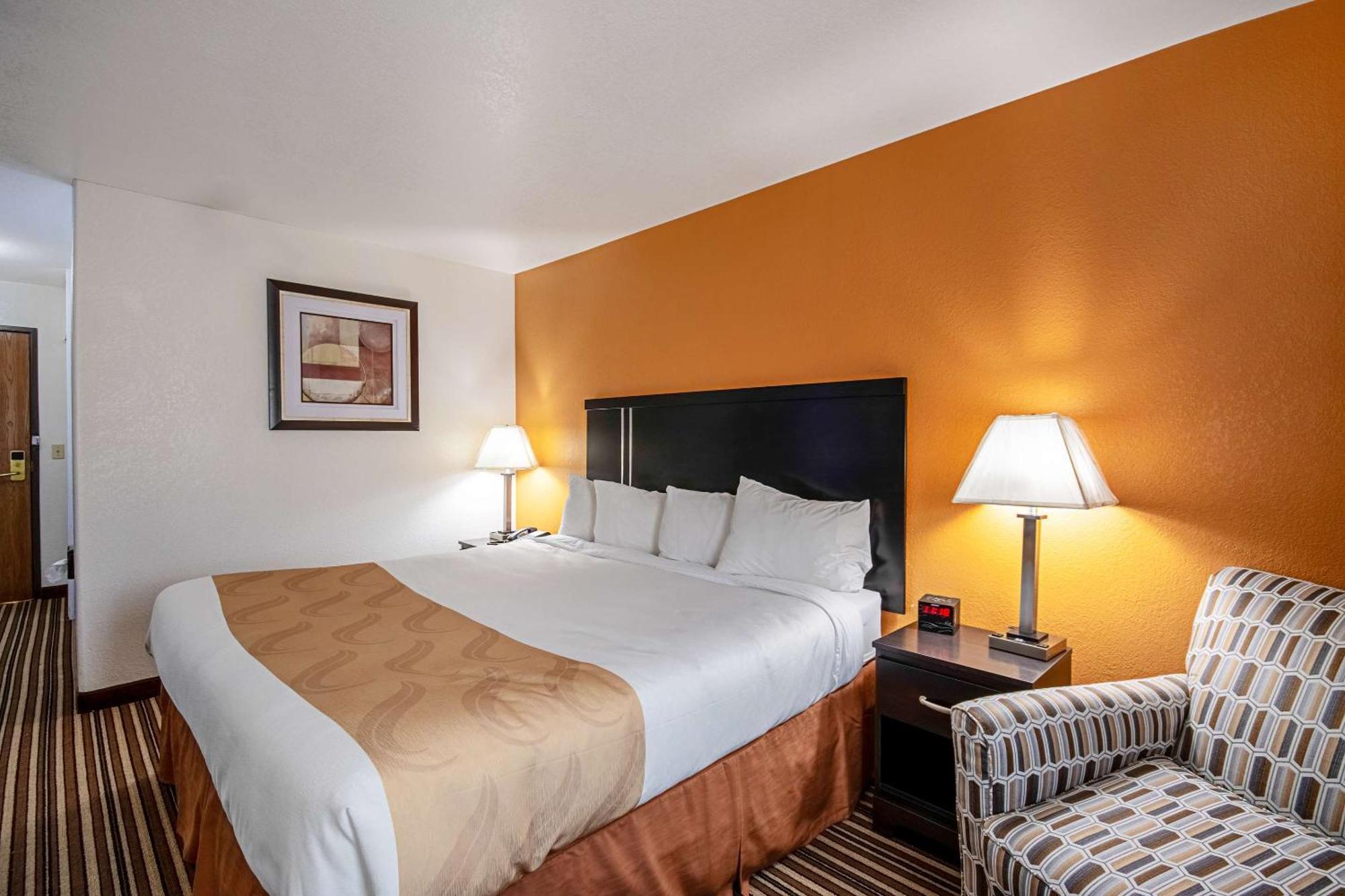 Quality Inn Додж-Сити Экстерьер фото