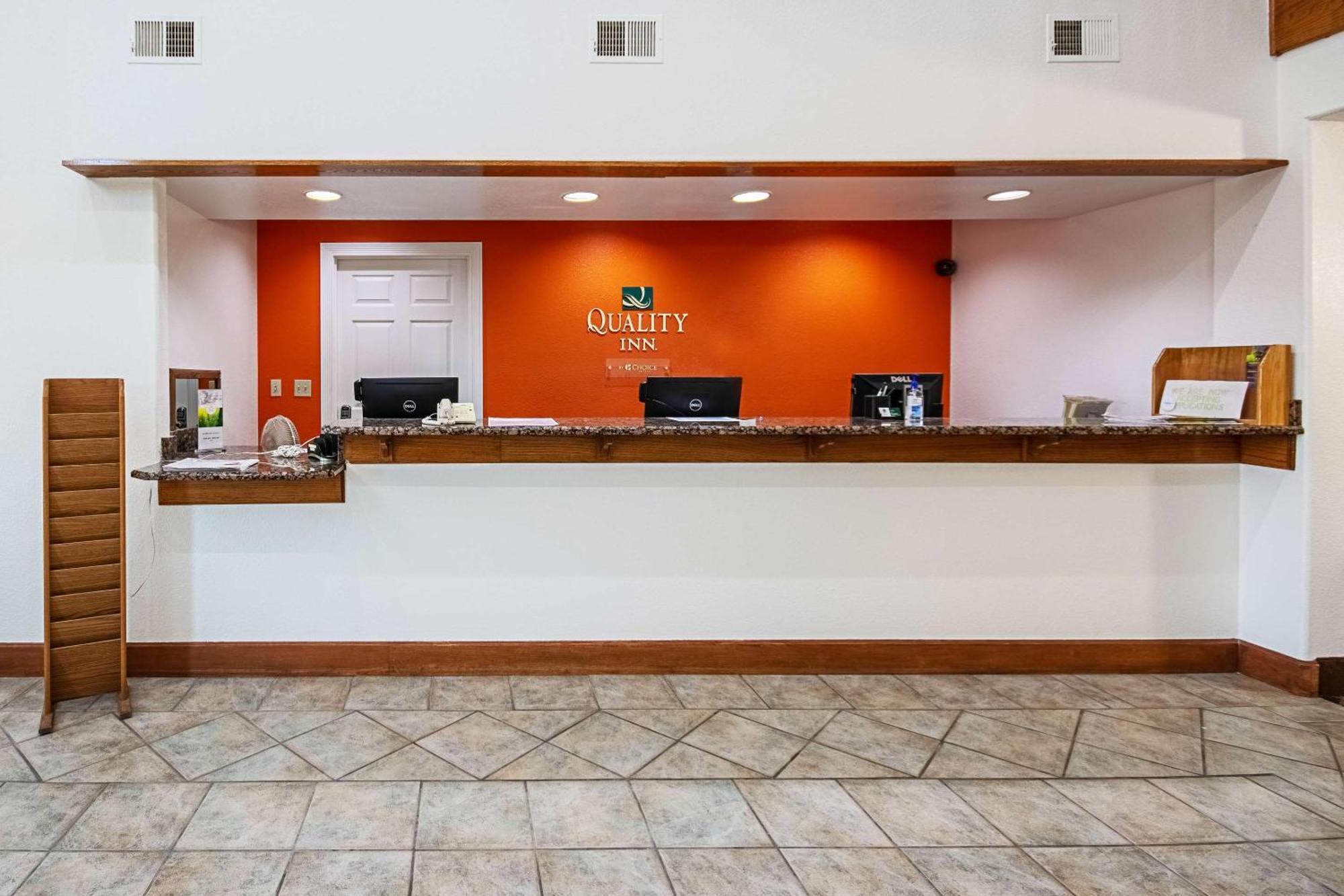Quality Inn Додж-Сити Экстерьер фото