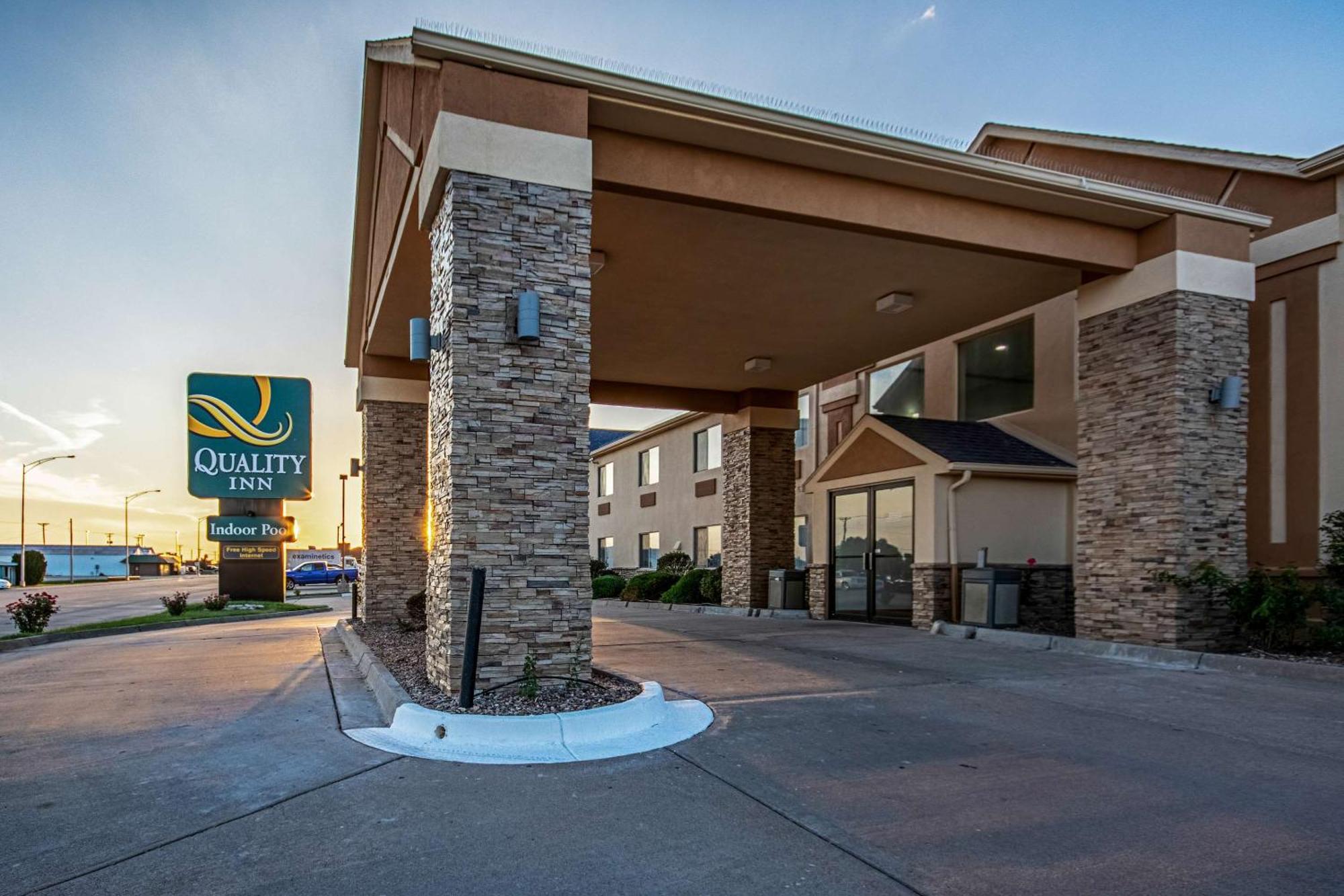 Quality Inn Додж-Сити Экстерьер фото